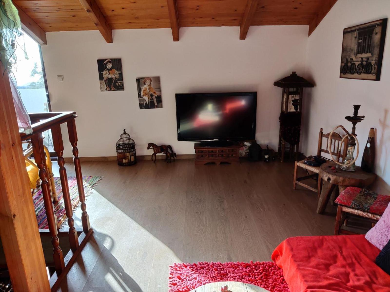 Nicolas Traditional House Vila *