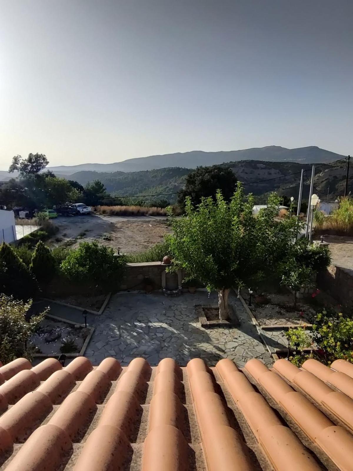 Nicolas Traditional House Vila *