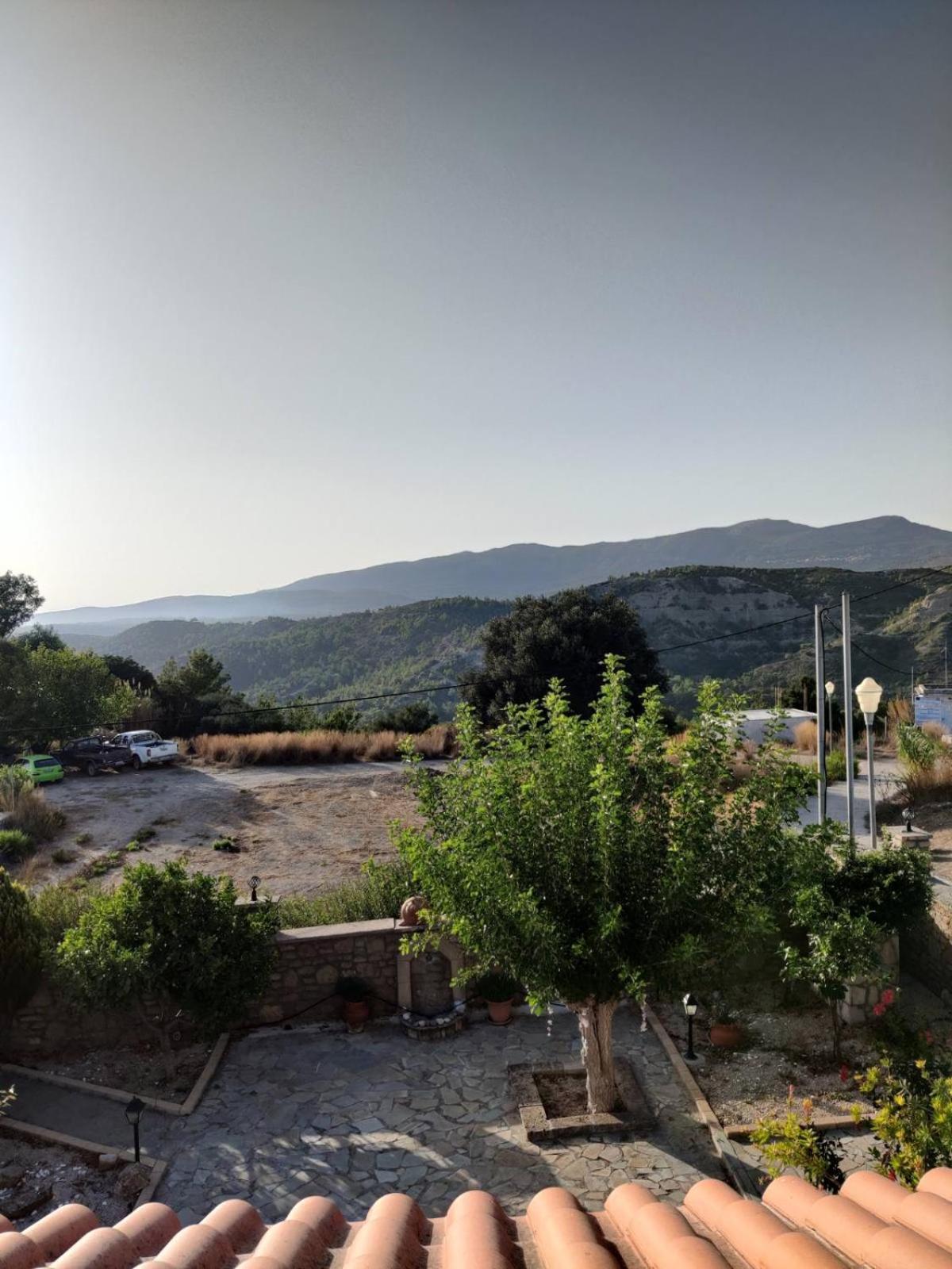 Nicolas Traditional House Istrios